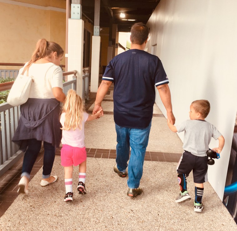 F560C397-CEC8-4AB6-B381-15B496D46904